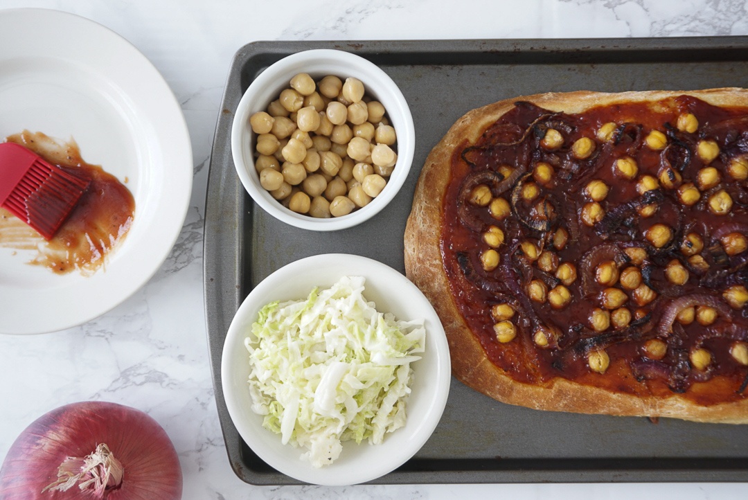 barbecue chickpea pizza vegan