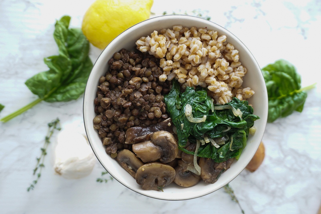 healthy vegan lentil and farro bowl