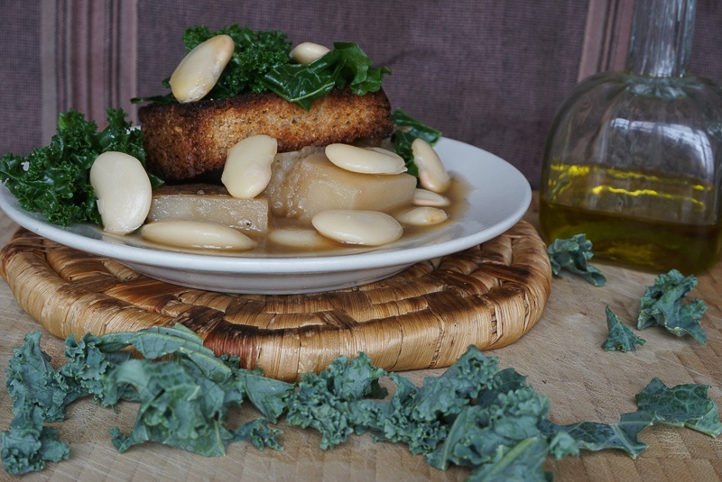 kale potato cannellini bean soup