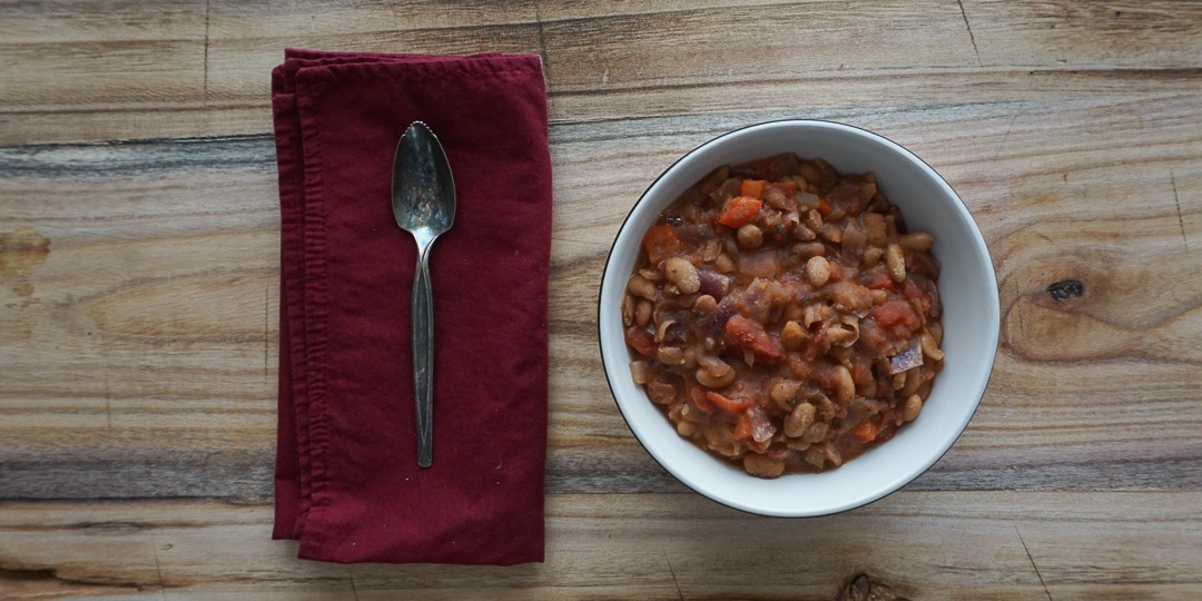 pinto-bean-vegan-chili-2x1-1